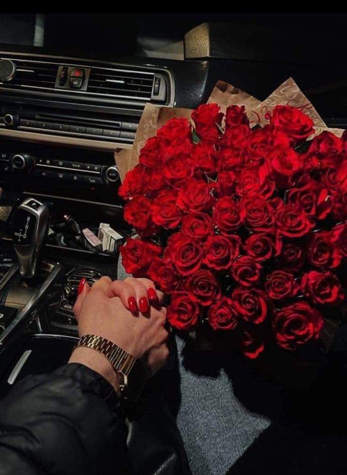 ml_e11's tweet photo. - في آواخر ديسمبر كل عام والقلب لا يميل إلا إليـكٌ♥️ https://t.co/IPLc7hTseV