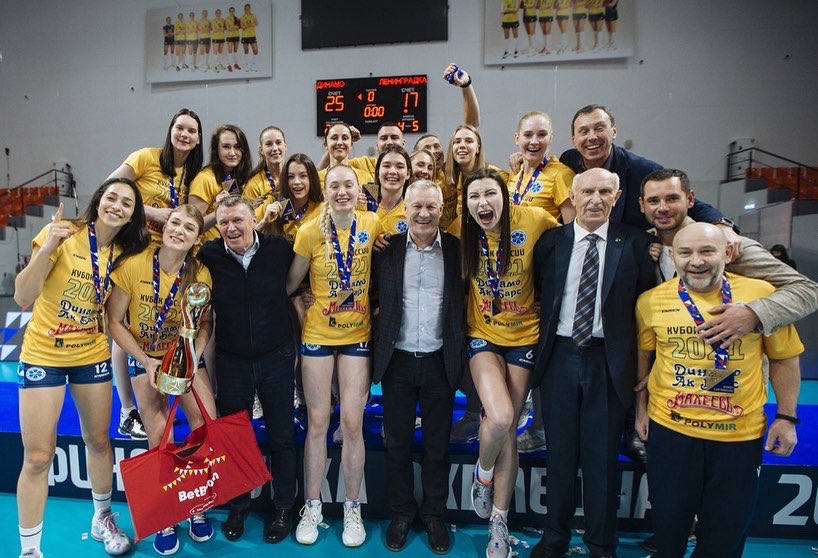 samybricio's tweet photo. Finishing 2021 as champs 🏆 @vcdinamoakbars https://t.co/ar6GW5tgyI