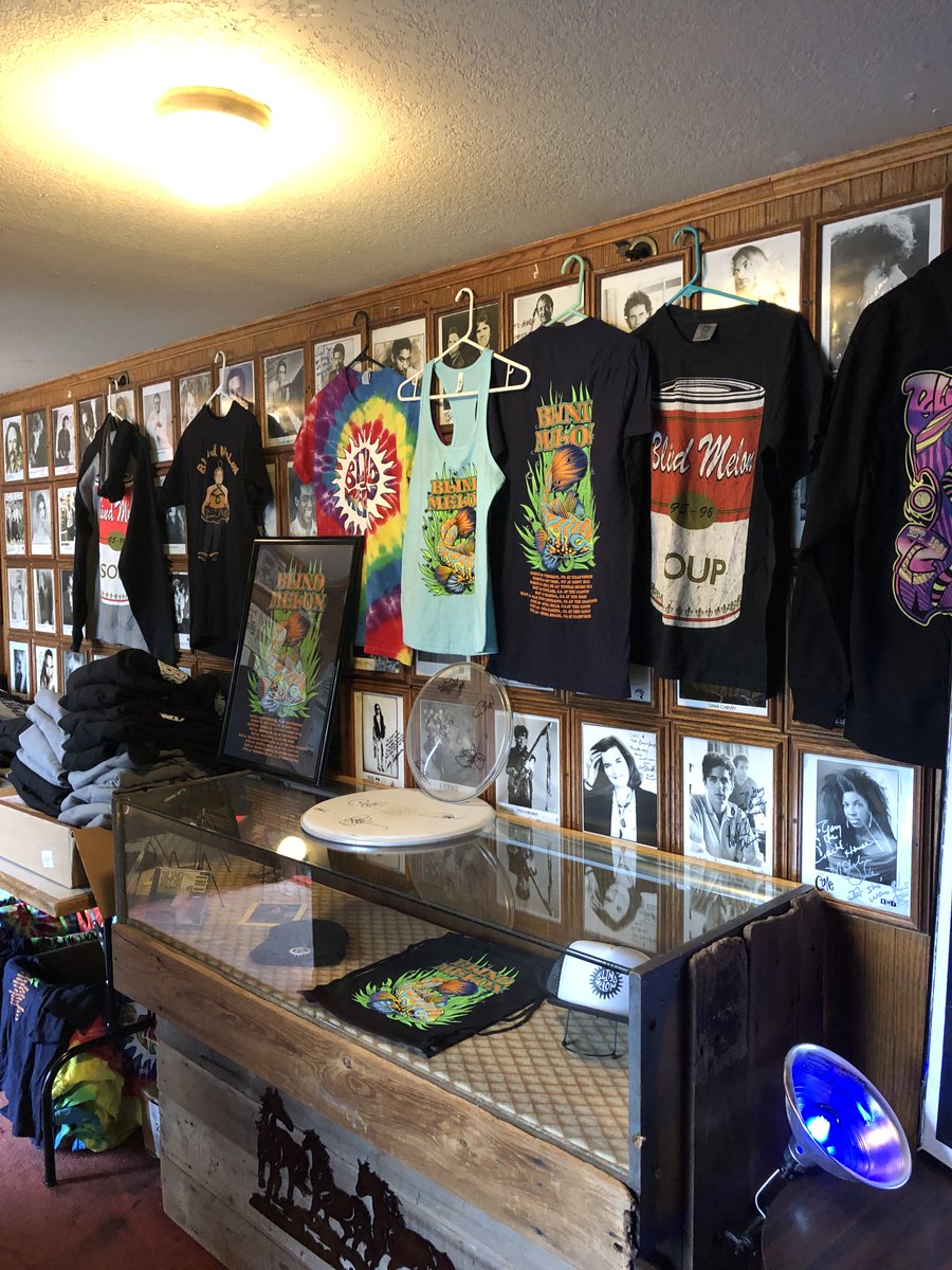 As 2021 is coming to an end we just wanted to say THANK YOU to all the Melonheads that have bought something from our merch store this past year. We really appreciate your support during the pandemic and hope to see you next year on the road. #BlindMelon