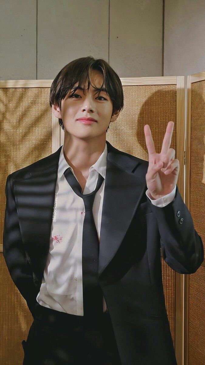 Tamannabhatt02's tweet photo. My love
Wishing you the best birthday 💜
I love you so much
#Taehyungbirthday 
#SoulSingerV 
#WinterMiracleV https://t.co/Aq1NH4Ched