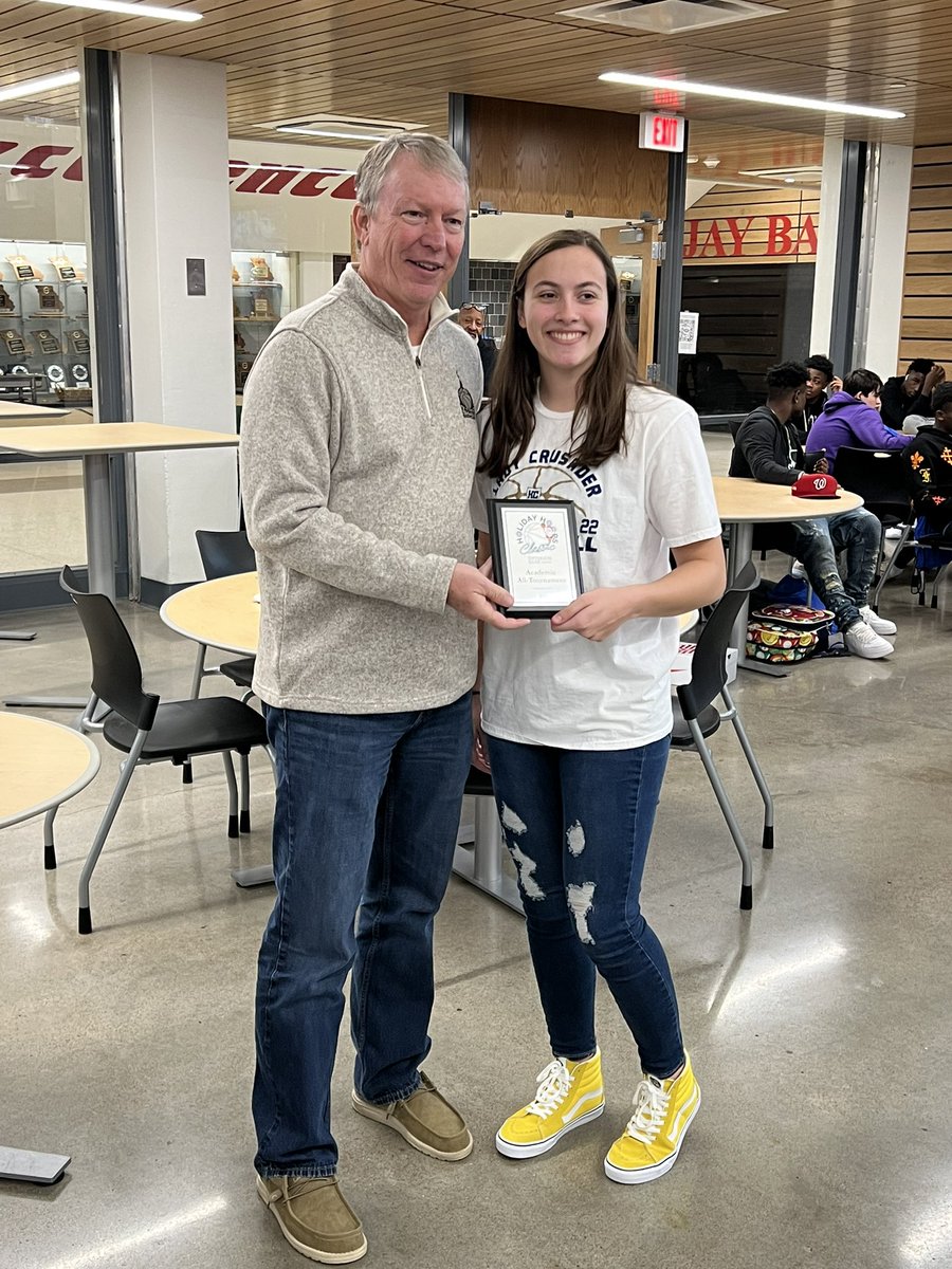 HeliasWBB's tweet photo. Congratulations to our @JCHoliday_Hoops Academic Award winners for the Jefferson Bank Holiday Tournament. So awesome to our seniors leading on the court and in the classroom. Perfect GPA’s and Above 30 ACT. Something to be proud of for sure. @heliascatholic @gwigg325 @HeliasWBB https://t.co/RAtEIXTa5Z
