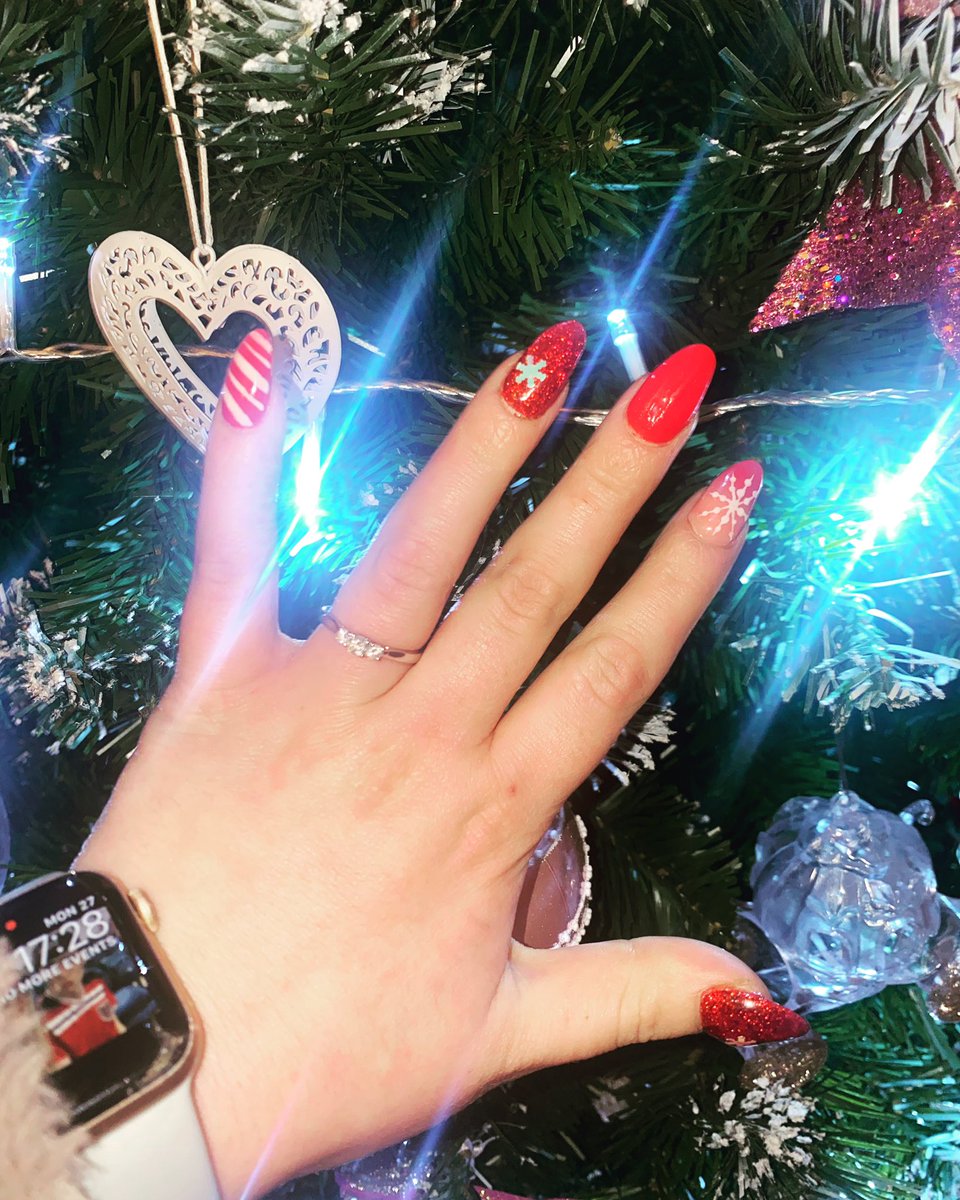 7 Christmas’s together and this one was the best of all… I love you all the world and more ❤️💍