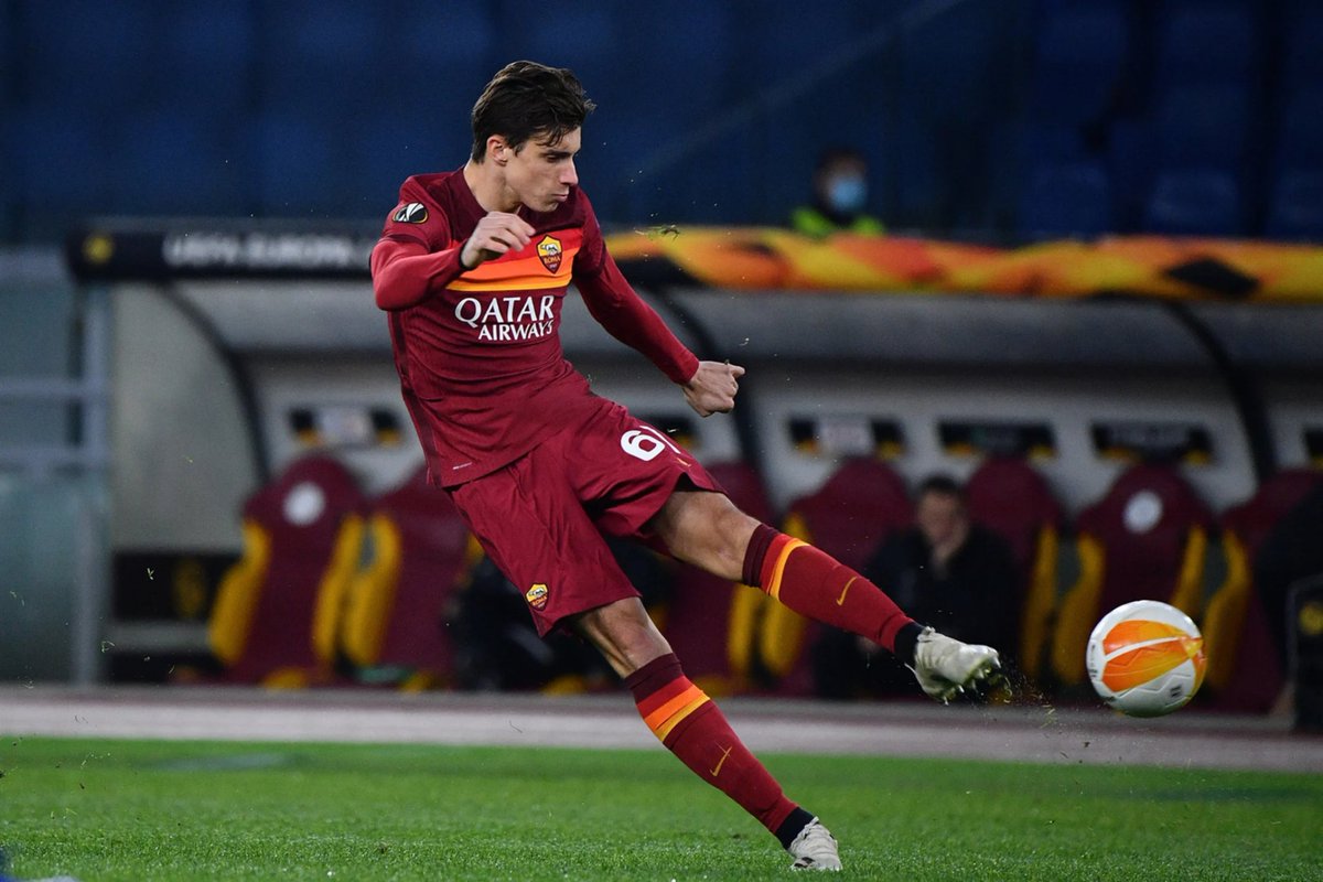 RomaTalkRadio's tweet photo. 🔴 #ASRoma: è stato definito l'accordo per la cessione in prestito di Riccardo #Calafiori al #Cagliari. Si attende solo il via libera della #Roma, che aspetterà domani l'esito dei tamponi dei giocatori al rientro a Trigoria. https://t.co/hcN6yUPnIK