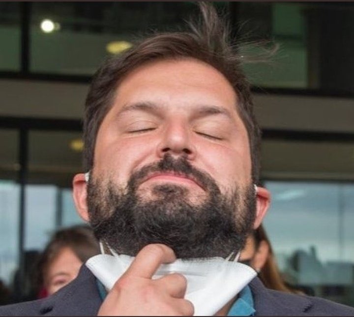 UWeones's tweet photo. Huele a chelas después de la pega... https://t.co/zKPf6iptf0