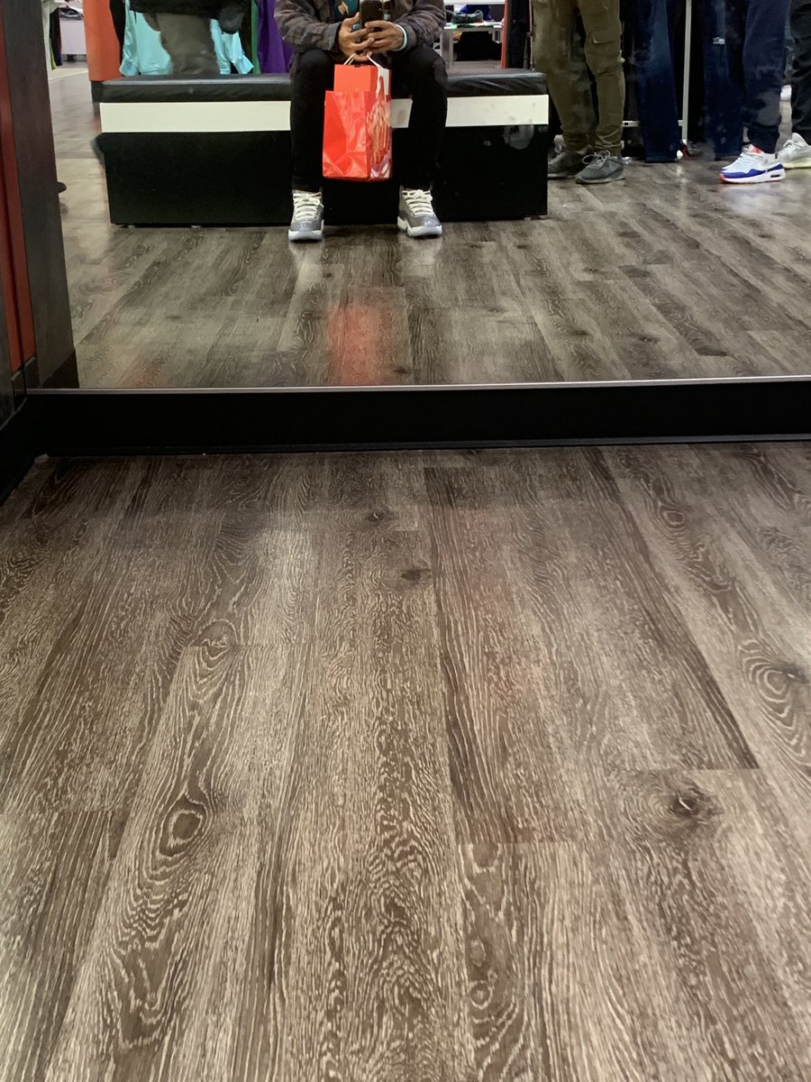 sumyungjo's tweet photo. This shit can get lonely https://t.co/yZrd9v4Kb8