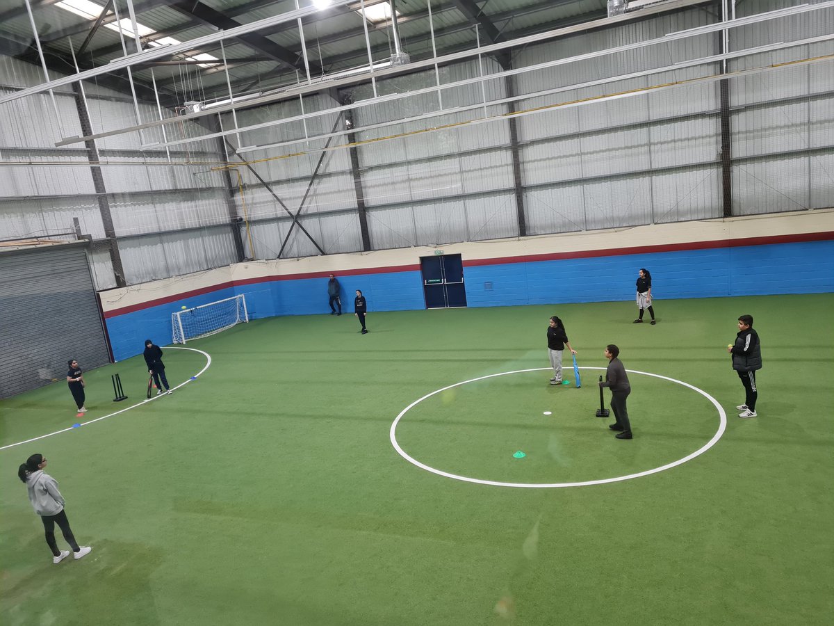 BatleySoftball's tweet photo. Some in game snapshots of a day filled with cheering and encouragement, all games played shoeing great skill from both sides 👍🏽

@roefieldcricket @Chance2Shine https://t.co/3gclBSZDbF