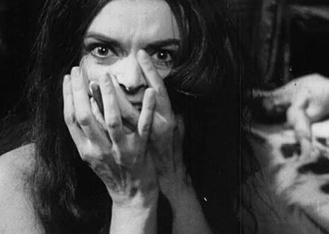 Happy birthday to the Scream Queen Barbara Steele she\s 84 today.  