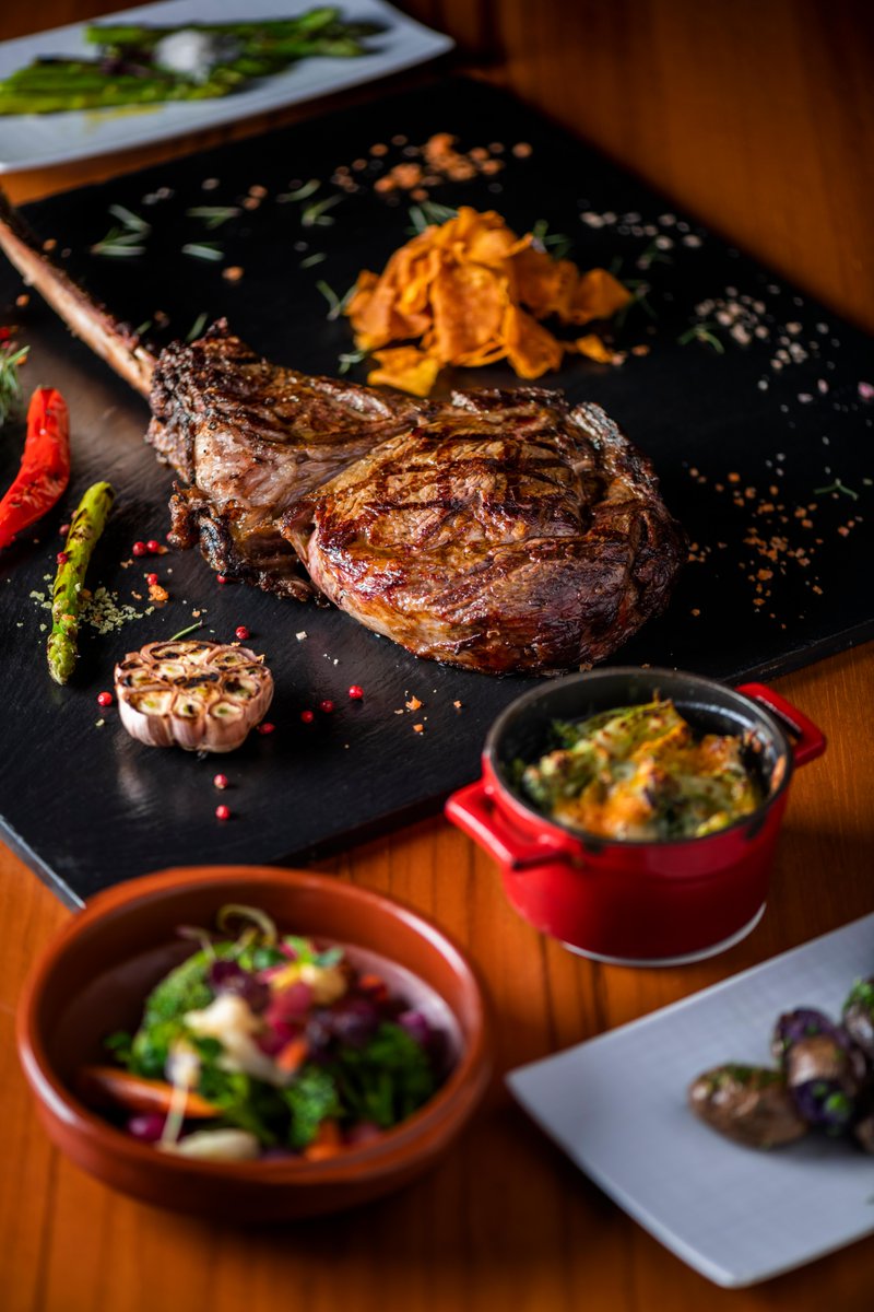WestinDoha's tweet photo. Chef Esteban is looking forward to seeing you this New Year's Eve at Hunters Room &amp; Grill 🥂 🎉 

We have few spots left call 3359 8514

#steakhouseqatar #huntersdoha #Steaklover #Welcome2022 #HappyNewYear #NYE #NewYearsEve #Qatar #doha https://t.co/hGTHBW2Q6Q