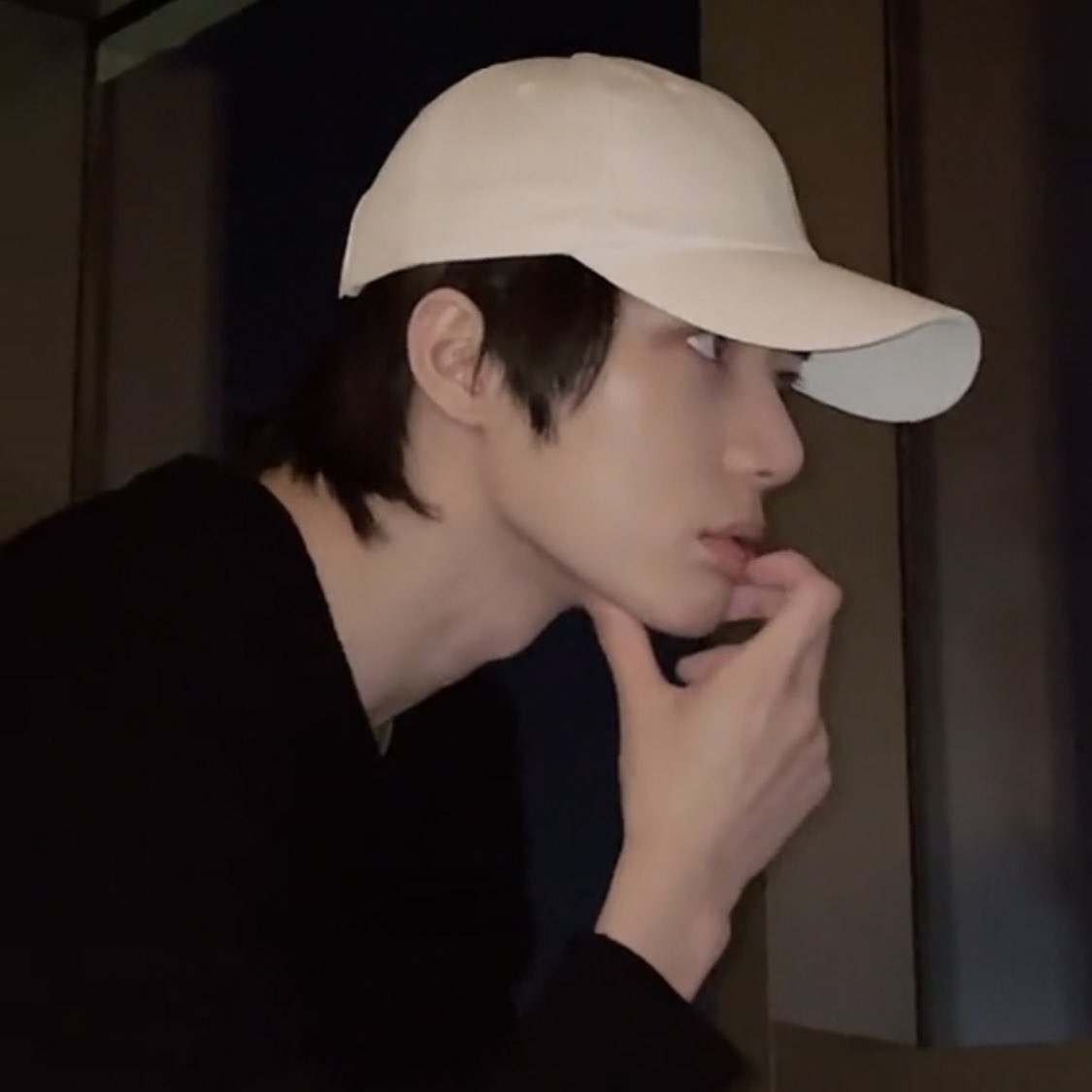 ระวังไว้ให้ดีเลยนะพวกหล่อน่ารักน่ะอันตราย