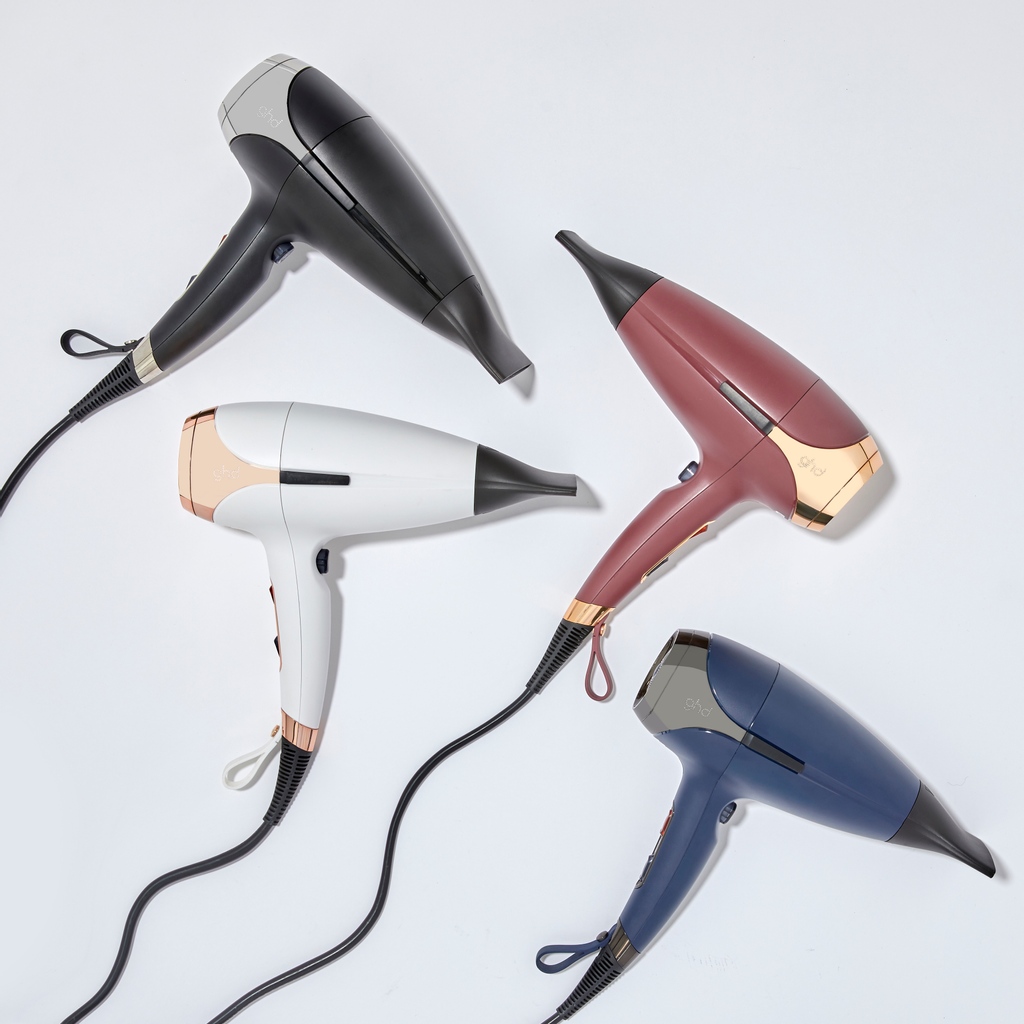 ghdsouthafrica's tweet photo. #ghdhelios grill game strong 😍💁‍♀️
​
​Which helios hair dryer is your fave colour? Let us know below ⬇️

​#hairdrying #queenoftheblowdry #hairenvy #ghdhairdryer https://t.co/Y5CTMW6811