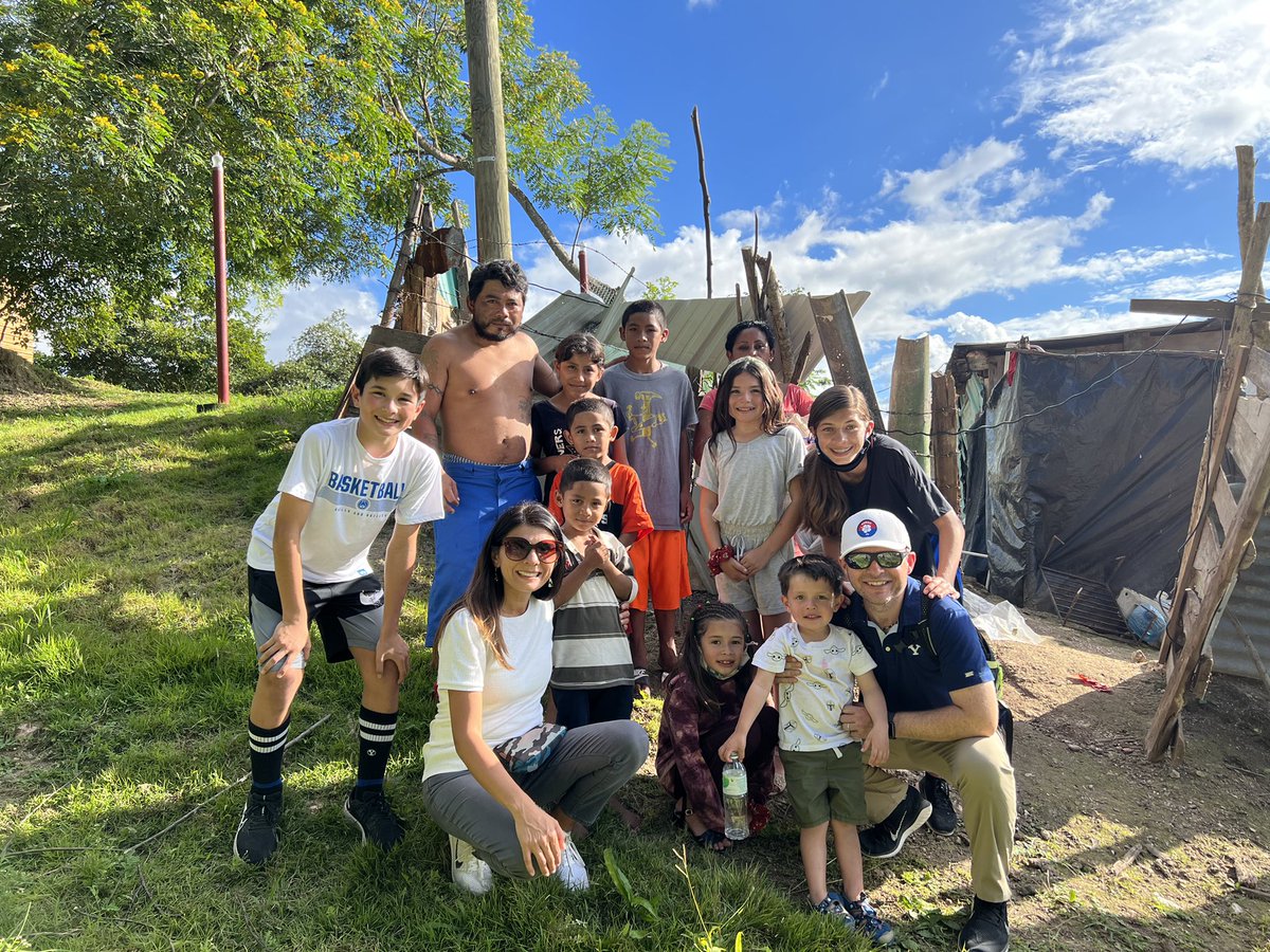 2025Abbi's tweet photo. For Christmas, my family was blessed to paint a school and distribute donated shoes from #ProjectSole to 300 kids in Belize. Thanks to my parents, this amazing charity and all my new friends in Belize (including the furry ones)! Best. Christmas. Ever. πβ€οΈπ https://t.co/usUloaJup9