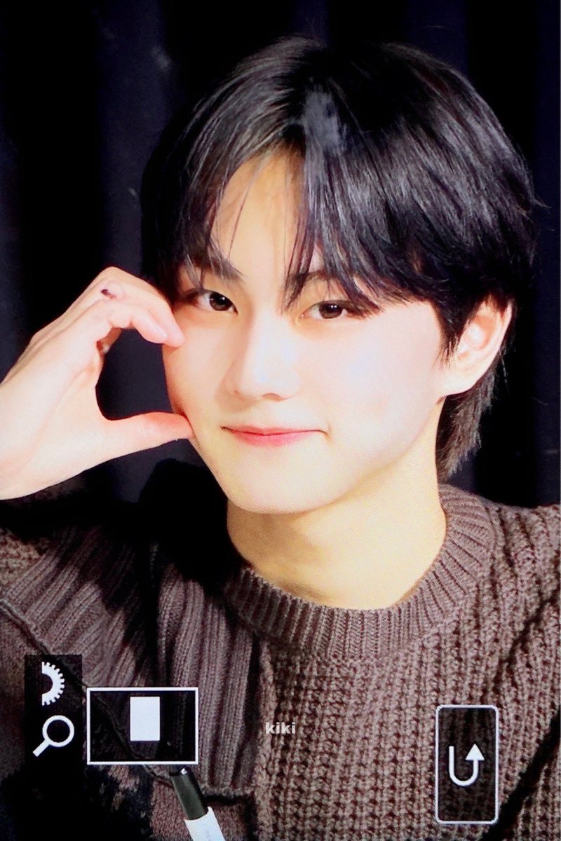 kiki_yjw's tweet photo. 211229 #ENHYPEN #JUNGWON #엔하이픈 #정원 #양정원 https://t.co/QBjWu0QW7T