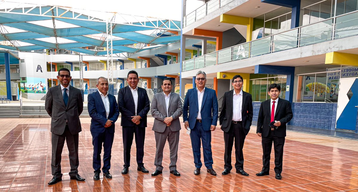 Hoy  la #IEA #28DeJulio recibe la visita de la administración de la #UPSur y la #APC en sus instalaciones. <a href="/presidenciadsa/">Pr. Stanley Arco | Oficial</a> <a href="/EnzoChavez/">Enzo Chávez</a> <a href="/DanielVillarE/">Daniel Villar</a>