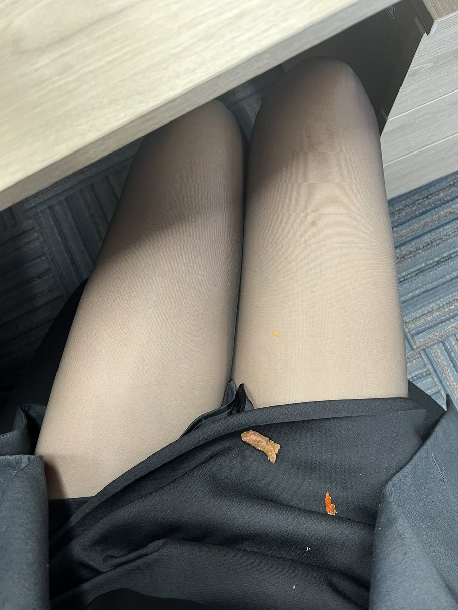 linsihanA's tweet photo. 想我加我qq哦，更新咯，加私密好友私聊。 https://t.co/G03nCiChrf