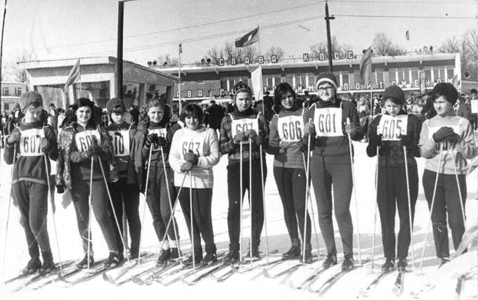 Около лыжной базы на Красном Маяке, Москва, Чертаново, 1971 г.