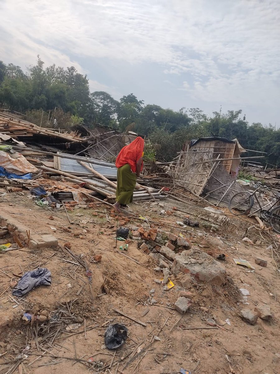 AskarAl64407511's tweet photo. Where to go? We need your help @ravishndtv 
#KAAC_Misusing_Power https://t.co/36cgASU2sA