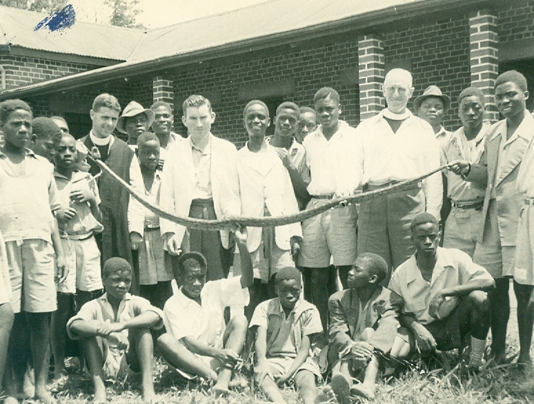 achahistory's tweet photo. This week’s #HiddenCatholicCollections features the Jesuit mission to Zambia, undertaken by the Irish Province of the Society of Jesus (Jesuits), from 1946-1969. The collection is housed at the Irish Jesuit Archives, 36 Lower Leeson Street, Dublin. @sjarchives https://t.co/CtVGV1VQIo