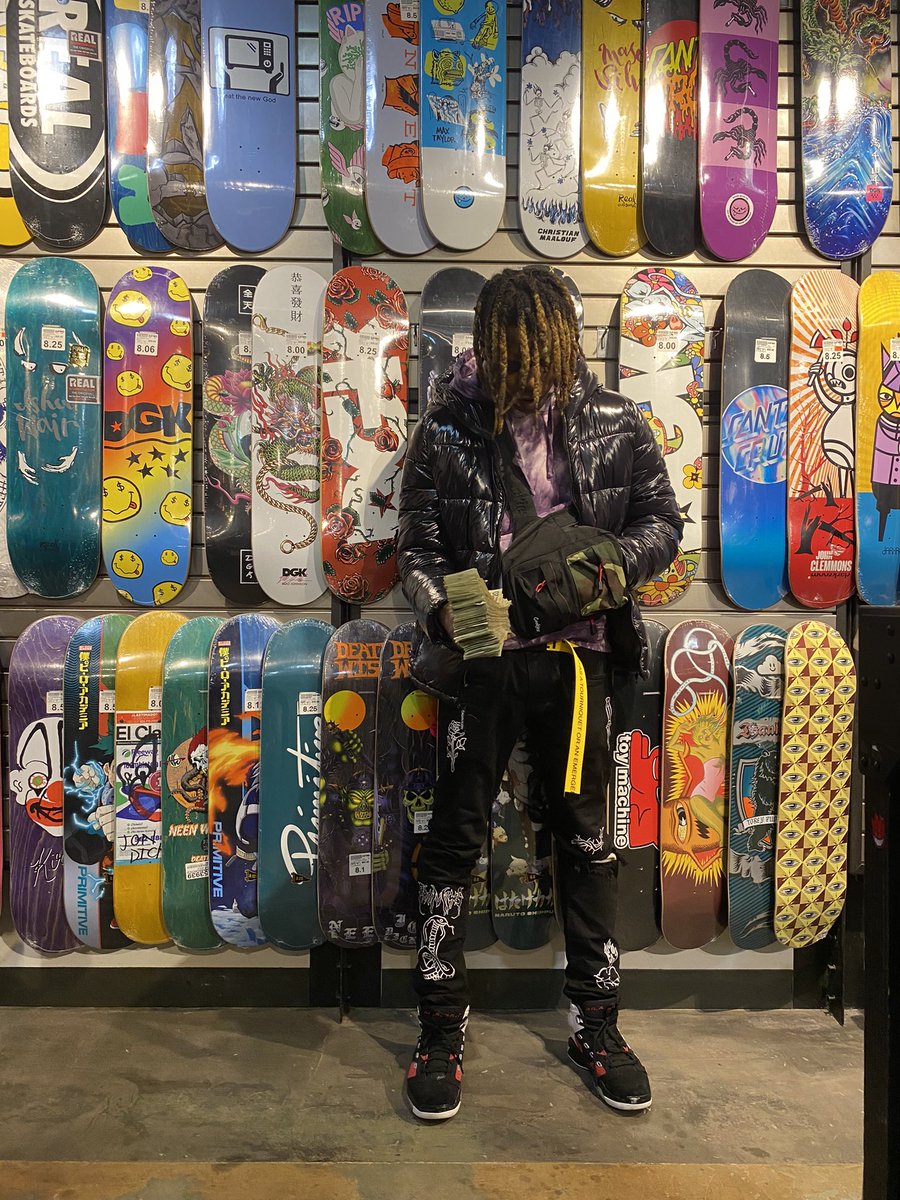 ZoneHax's tweet photo. i tried 2 give my dawg a p he wanted all cr@ck, most ogs that got out the feds they know they all, rats 🐀 💜 #zh https://t.co/wSoNXdVIdP
