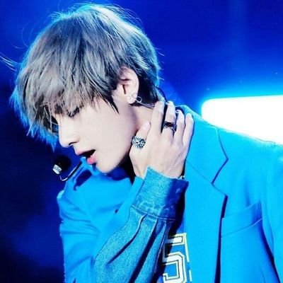 SDriveBabymochi's tweet photo. Happy Birthday Kim Taehyung🎉

#WinterMiracleV
#SoulSingerV
#SnowPrinceTaehyung
#SweetTaeTaeDay
#OurWarmGiftTaehyung
#MillionReasonsToLoveTae
#VOurGuidingLight
#UniVersalIconTaehyung
#StageCommanderV
#TodayWeSingWithV
#OurSummerInWinterV https://t.co/3xWlWAskIR