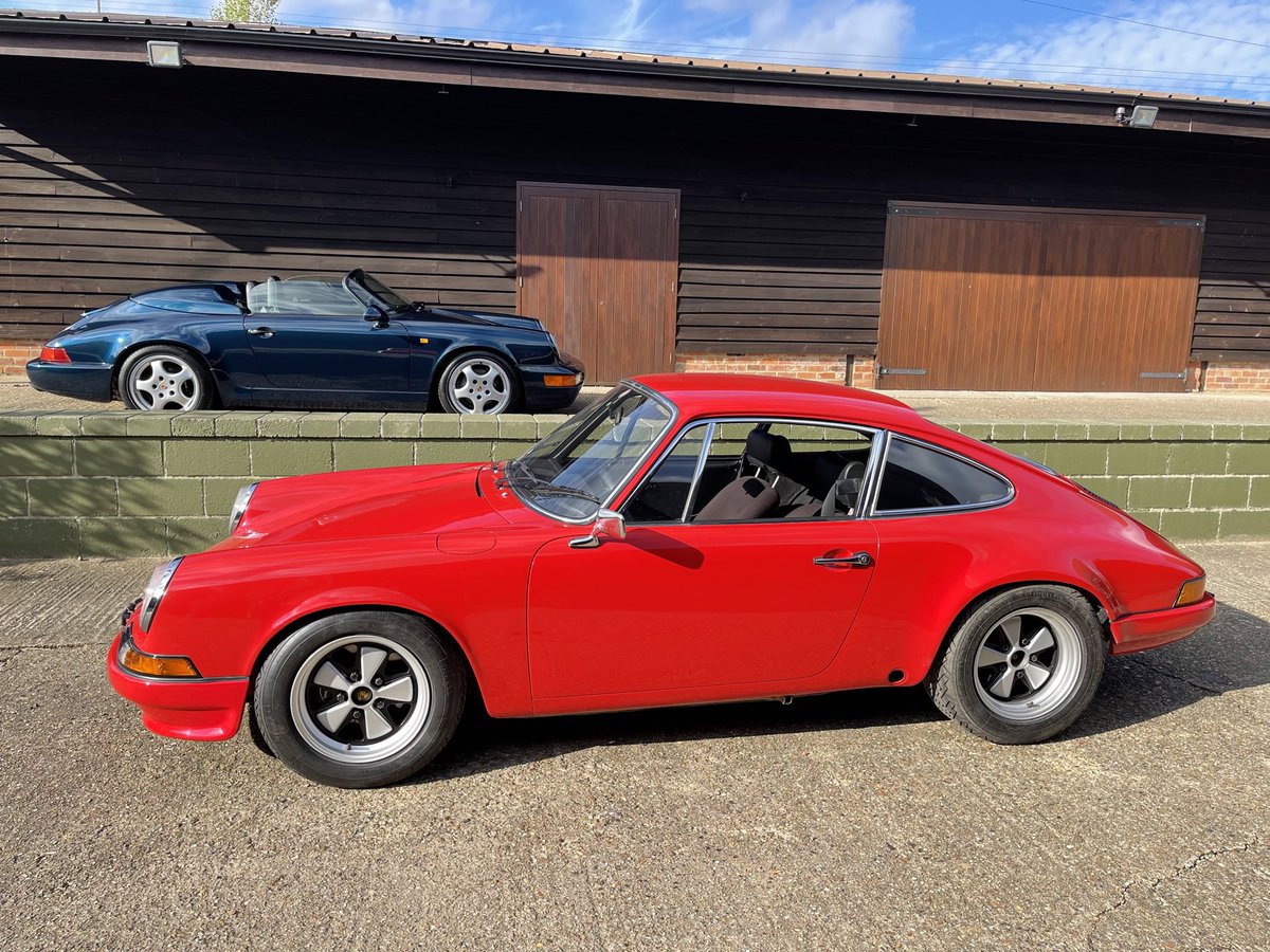 perfectionvalet's tweet image. Another couple of 911’s at PVHQ. The red one isn’t quite what it seems! #pv2021