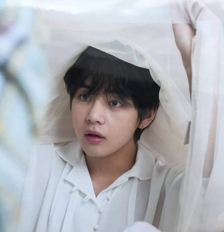 moonjinlinn's tweet photo. HAPPY BIRTHDAY KIM TAEHYUNG
#HappyBirthdayTaehyung
#WinterMiracleV
#SweetTaeTaeDay
#OurWarmGiftTaehyung https://t.co/2t8wwPZ9a9