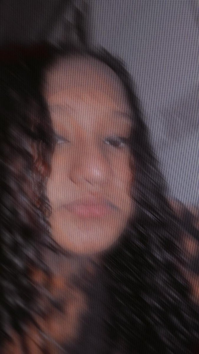 httpslariswys's tweet image. --- Agosto🦋

Entrei na modinha dos Monsters, comecei a gostar de nirvarna,the neighborhood e Arctic monkeys e virei emo