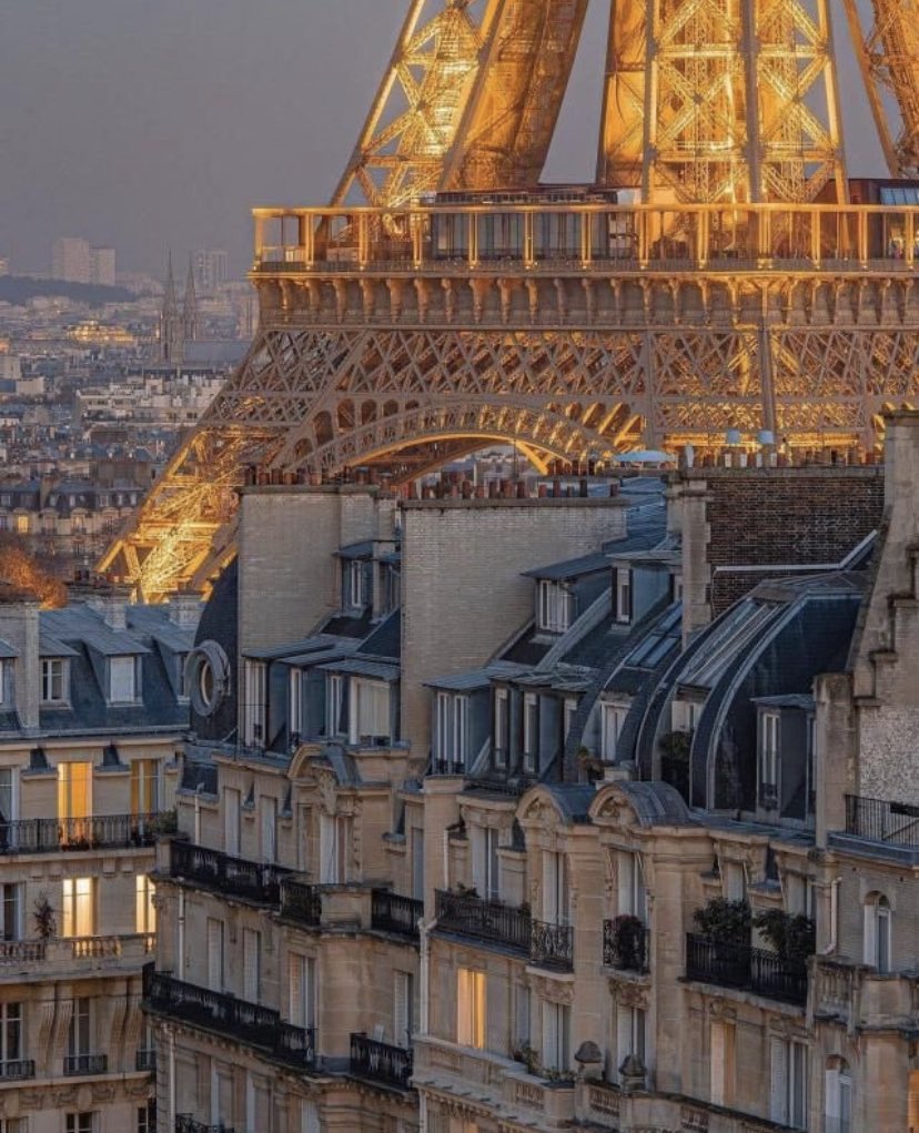 W0rld2026's tweet photo. Paris, France https://t.co/k74hwuY36l