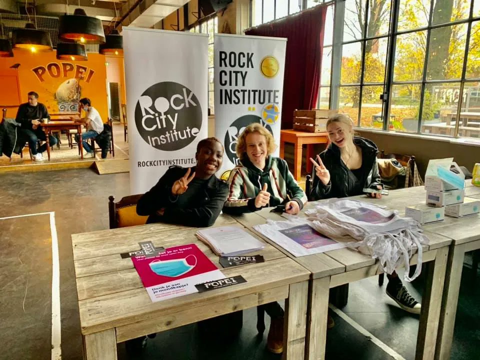 23 januari OPEN DAG 
Rock City Institute en Music Production Lab organiseren zondag 23 januari een open dag! Dus ben jij nieuwsgierig voor volgend schooljaar? Kom langs!
Foto is gemaakt tijdens de vorige open dag.