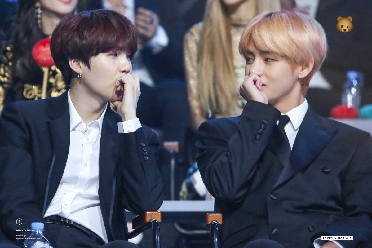 spring030993's tweet photo. 💜🐱🐻💜
#태형생일ㅊㅋ  @BTS_twt  
#HAPPYVDAY #뷔생일ㅊㅋ
#HappyTaehyungDay https://t.co/2Tqj6TUJXe