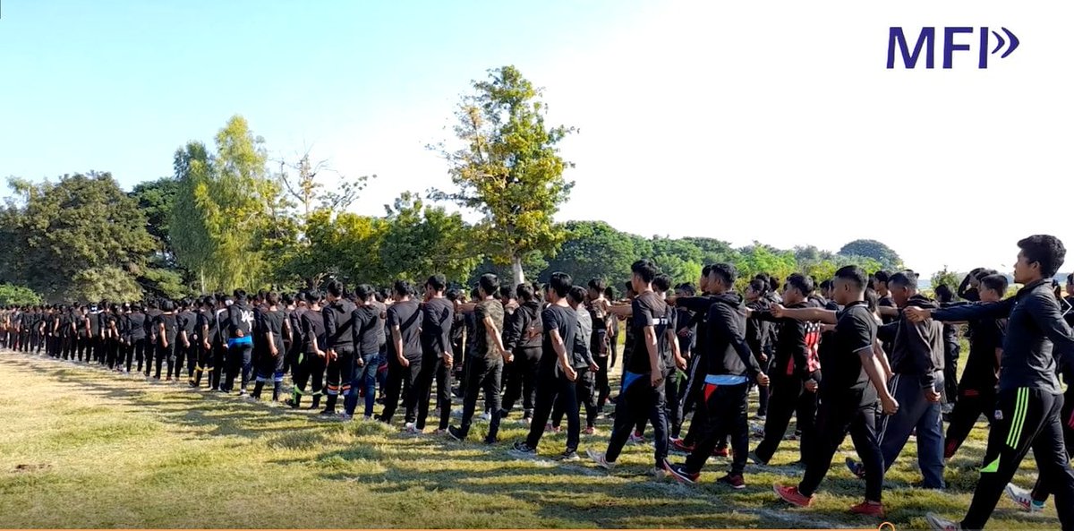 thinzashunleiyi's tweet photo. Self-defense is one important 21st century skill as Myanmar has one of the most fascist armies in the world.🙂

We wish no other young people in other parts of the world have to have this skill as compulsory.

#WhatshappenininginMyanmar https://t.co/f0FTJrqYoB