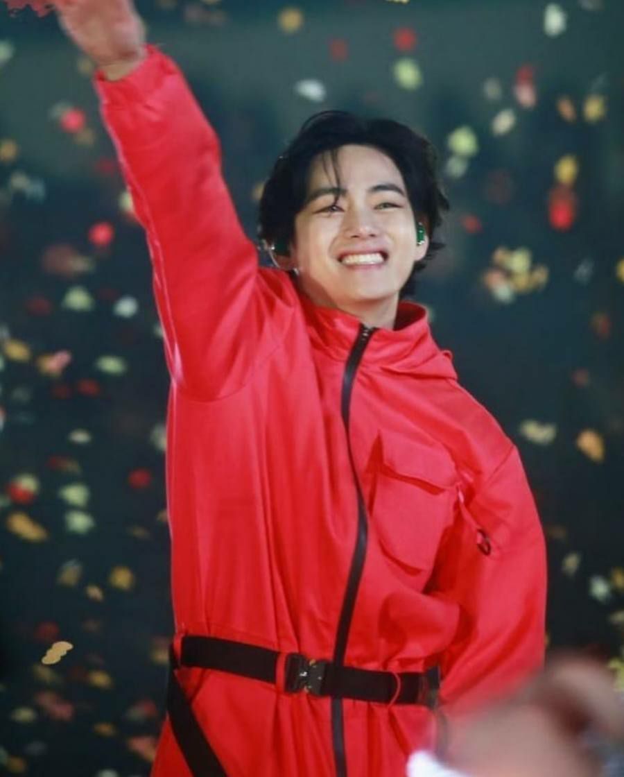 J_JN97's tweet photo. #HAPPYVDAY
#HappyBirthdayTaehyung 
#TAEHYUNG 
@BTS_twt 
happy birthday tae tae There are a lot of words in my heart for you, but I can't express it easily You are very valuable to me  I wish you always happiness and fulfillment of what you aspire to 💜❄ https://t.co/Km3y00BuN8