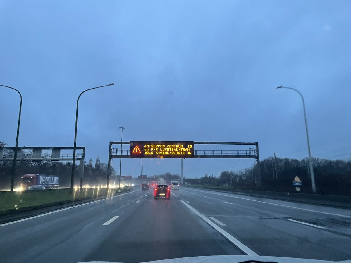 Dave_Mulder's tweet photo. @hajobeeckman @VABMobiliteit @verkeerscentrum Dankjewel 🙏🏻 https://t.co/v7imrdkgQ8