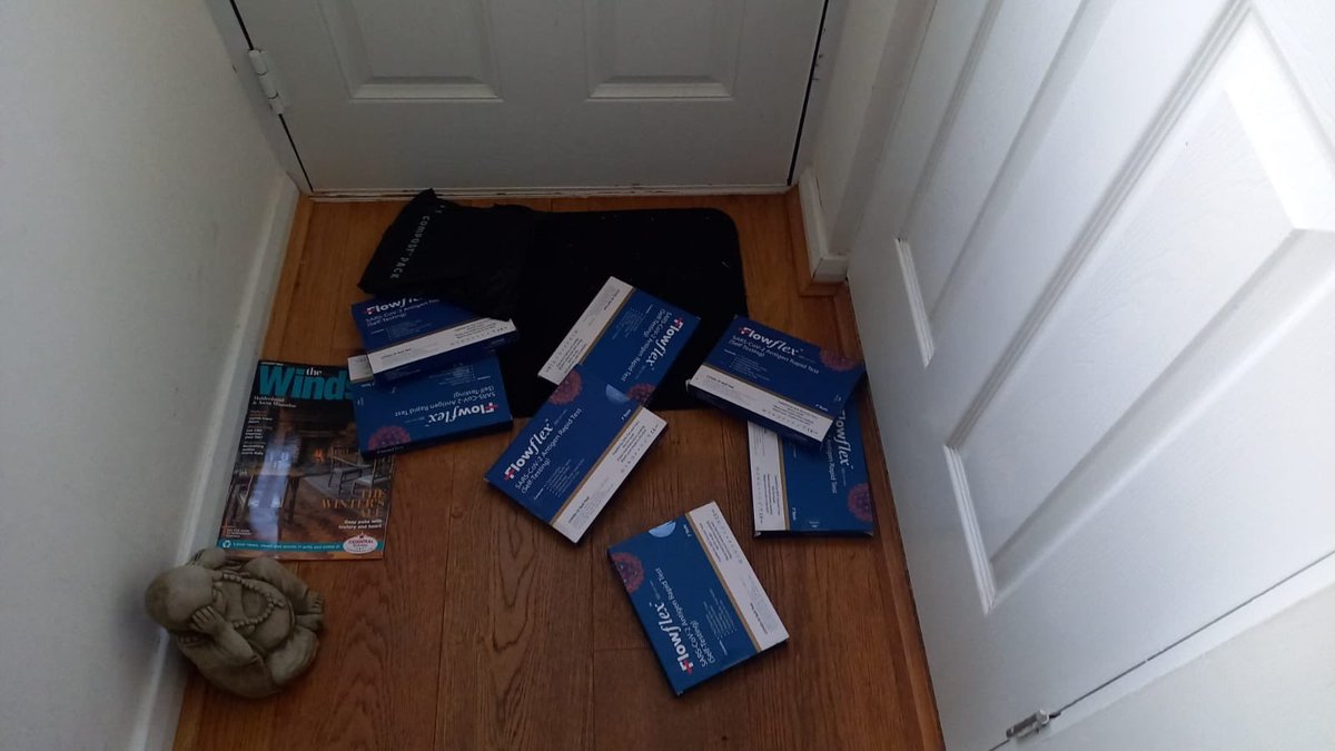 narosenblum's tweet image. My brother’s mail this morning, living in the UK outside of London. Free from the government. State capacity is a thing.