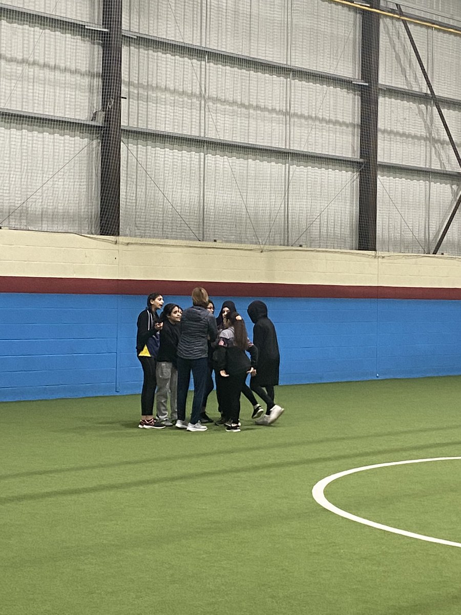 roefieldcricket's tweet photo. We’ve had a fantastic day out @Chance2Shine @LancsCricketFDN @BatleySoftball @howsho . Thanks to our hosts for providing wonderful hospitality 👌👌👌👌Great cricketing memories made 🏏👍❤️ https://t.co/0uq9GzzoUz