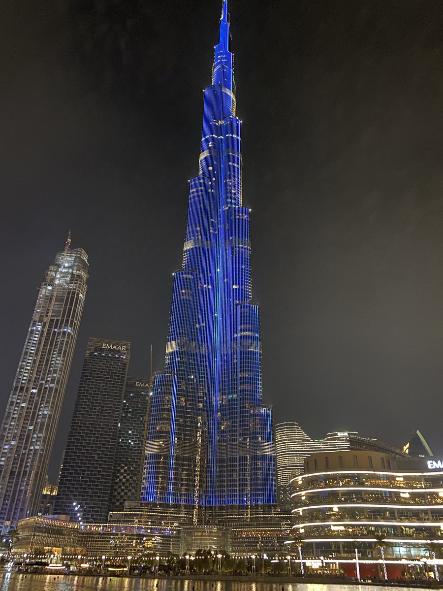 lightmench tweet picture