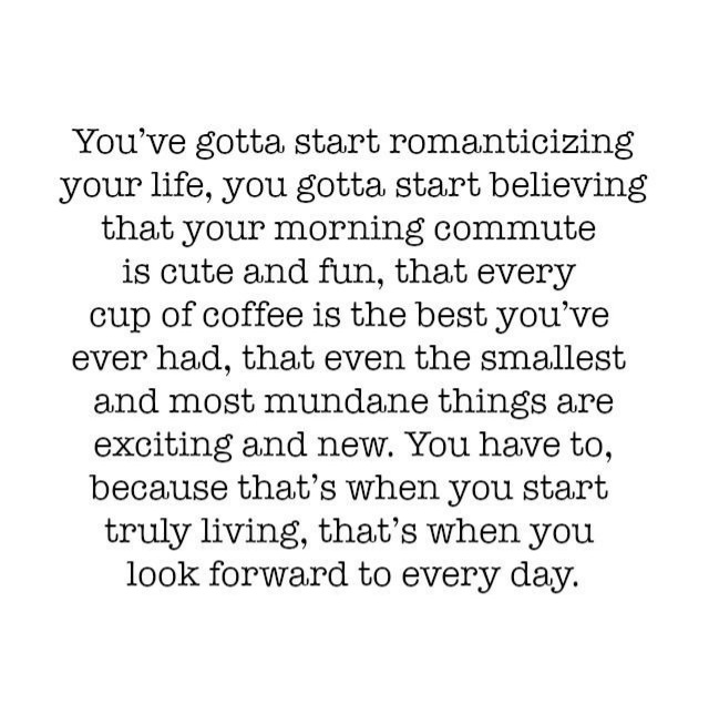 3 days left of 2021. This next year, I'm going to work hard to live in the moment. As @w_white18 reminded us, we only have one life. Enjoy every second. #CountdownToNewYeAR #Livelife #BeHappy #KindnessMatters #whiteyynation