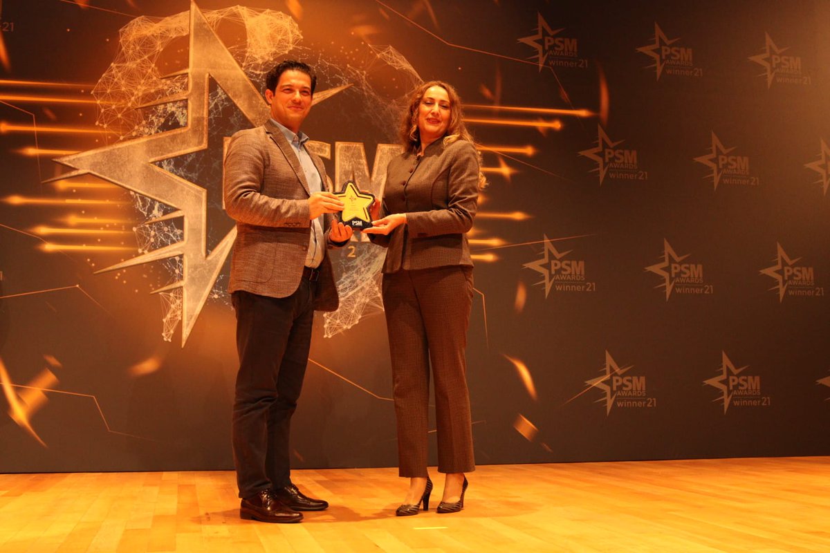 “El Ele Destek Hareketi” projesiyle Sosyal Sorumluluk kategorisinde Altın PSM Mastercard’ın! Tebrikler <a href="/MasterCard_TR/">Mastercard Türkiye</a>  #PSMAwards2021