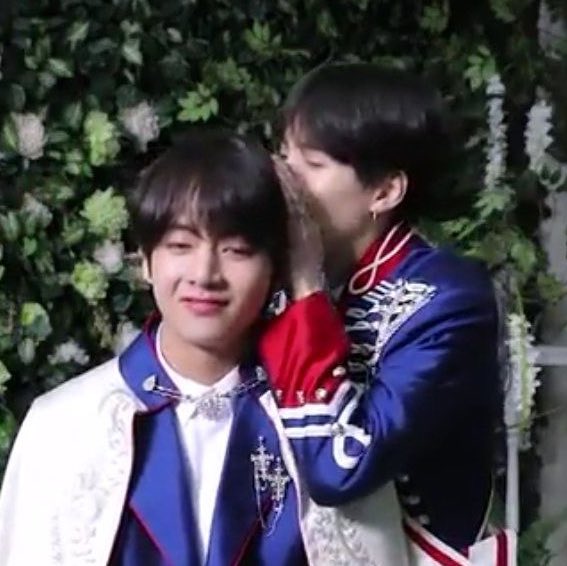 lumejeon's tweet photo. @BTS_twt #ItsSugaHyung 😭 https://t.co/skJ3p0sfKQ