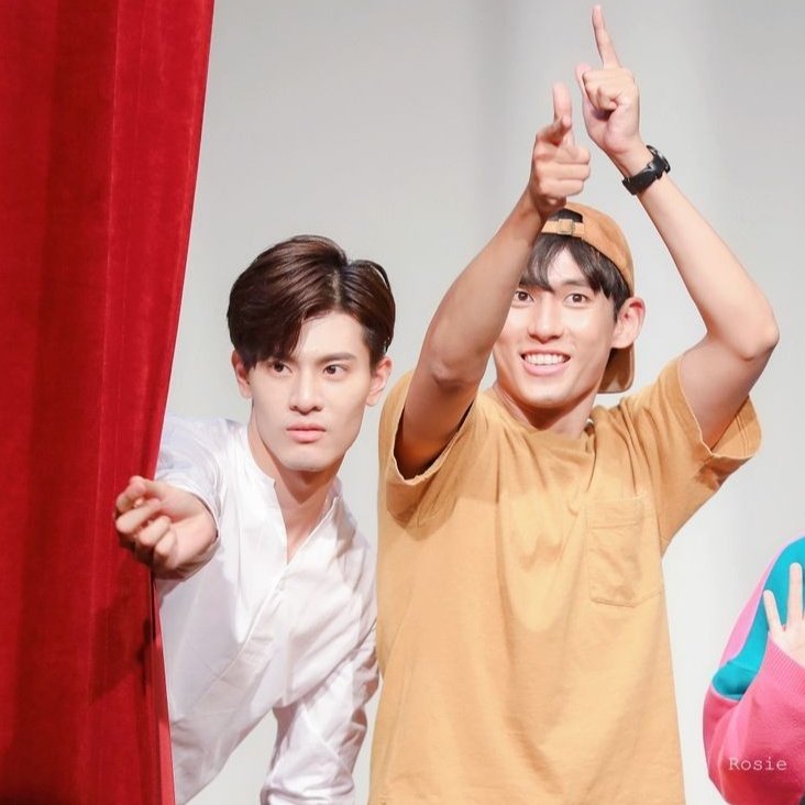 forkbls's tweet photo. happy birthday to my babies 🥺♥️ https://t.co/XWSSYGAfSu