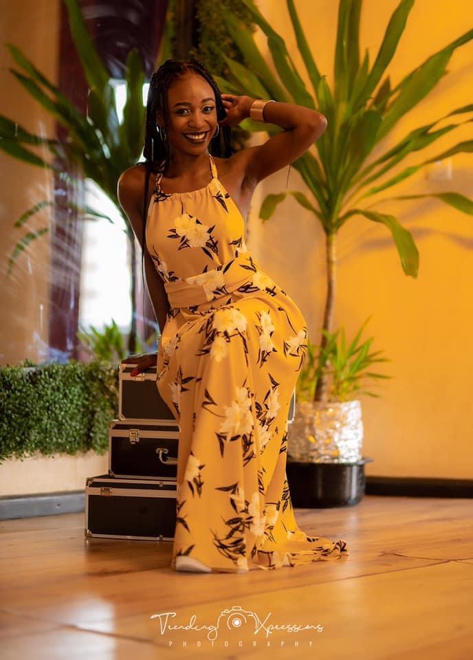 ✨LadyT🇨🇲✨ tweet media