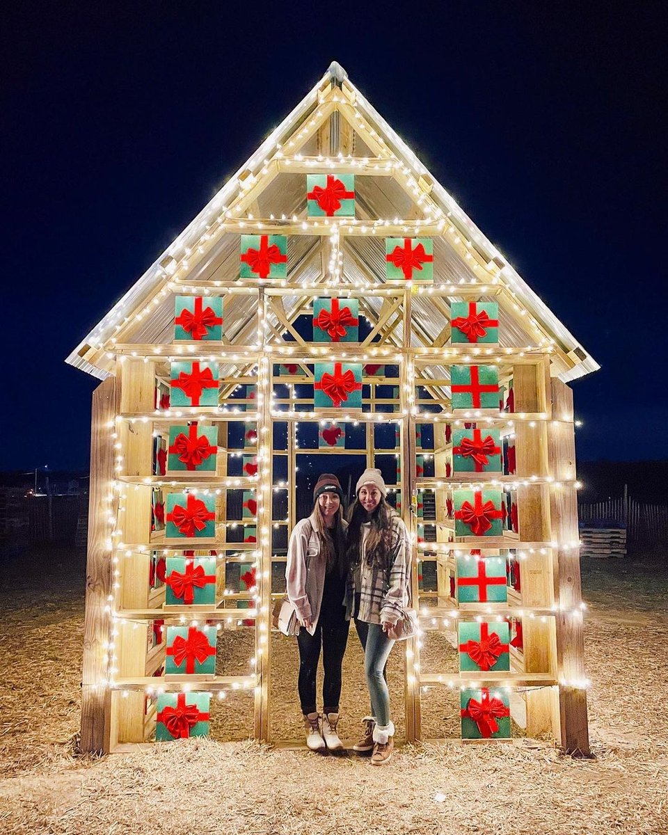 east495's tweet photo. 📍 Waterdrinker Family Farm
🎁 Joy is a gift and a choice 🎁
📸 @mellychamier https://t.co/okLK9D79hM