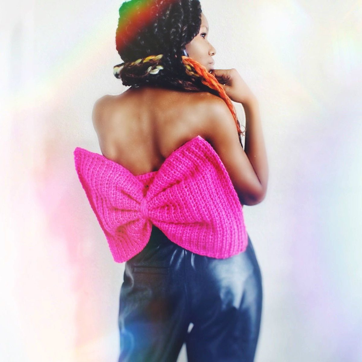 DreamCrochet's tweet photo. 🎀✨made this strapless big bow handmade crochet top, entirely going to create a dress version of this too ✌🏾💞 https://t.co/z3xLGh8hKO