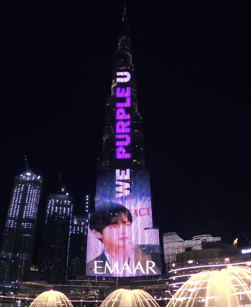 kingshadowtae's tweet photo. Taehyung's Birthday project at Burj Khalifa 💜

      2020                              2021 https://t.co/3yOneJLe8P