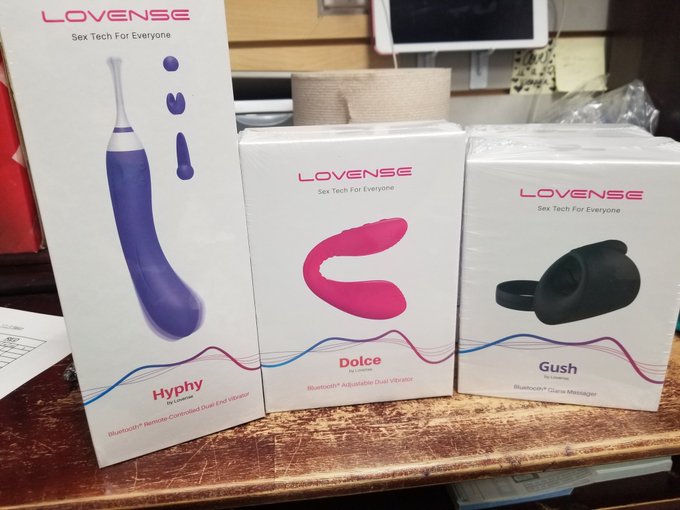 OOOH HELL YEAH!!! We got Not only the Hyphy, but the Dolce and Gush from @Lovense in stock at my shop<a href="/tag/yearoftheox"class="tags"><span>#yearoftheox</span></a>