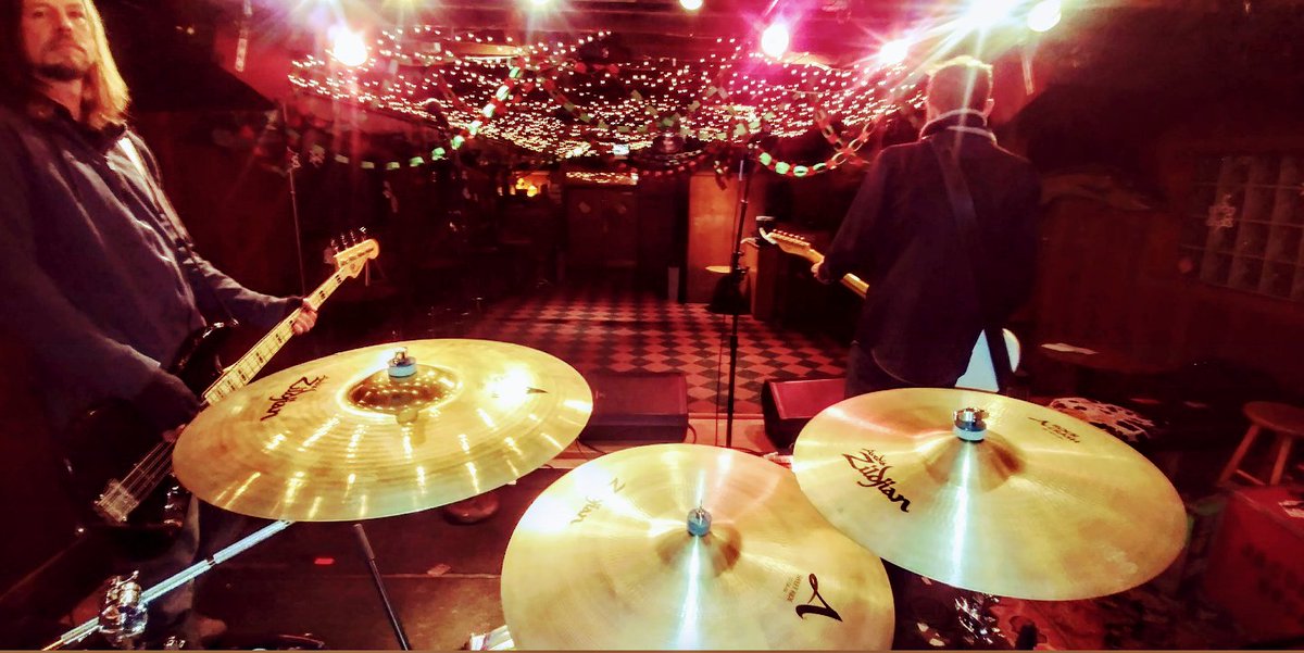 TJODRUMMER's tweet photo. The cancellation of another band got us 2 sets at The Hideout Chicago on a weeks notice.
Friday night show with a major snow storm making a mess of Chicago traffic.
Well bloody worth it.
#rockandroll 
#HideoutChicago 
#KennedyExpressway
#TJO https://t.co/7ncvMVK7Tt