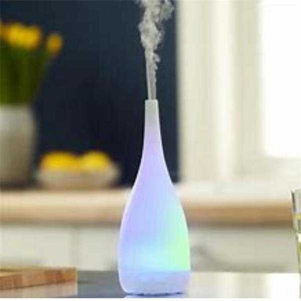 Check out the Thalia Aroma Diffuser in our January Sales worth €60 now on sale for  a whopping €44.97!📲

Perfect for to cleanse a room in time for the New Year! 💜 

ThaliaDiffuser #Aroma #Essentialoils #NewYear  #StratusHealthcare