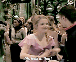 dearadolin's tweet photo. He finally got it. Lucky man, Lucky man! #EmmaWatson #TomFelton #ReturnToHogwarts https://t.co/REcERvg9Ud