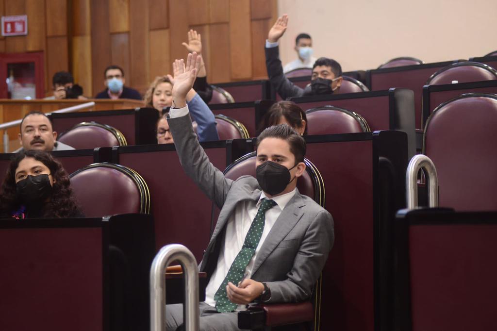 LosPoliticosVer's tweet photo. #EGRESOS2022, CONGRUENTE Y AUSTERO: FARARONI
Destaca que por cuarto año consecutivo, el Poder Legislativo no solicitó un aumento en su presupuesto; sólo incrementa por inflación
https://t.co/RVBBfArRx4
@RafaFararoni @HerdHilda @dipsmorenavera @legisver #Veracruz https://t.co/9HYXx2yTub