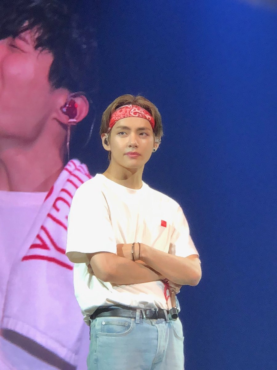 chimback_jm's tweet photo. Happy birthday tae🥰💜
Stay safe and healthy wishing u the best wishes we purple you tae💜💜💜
#HappyBirthdayTaehyung 
#HappyBirthdayKimTaehyung 
#HappyTaehyungDay 
#TAEHYUNGDAY 
#TAEHYUNG https://t.co/DhRwNmd9Sp