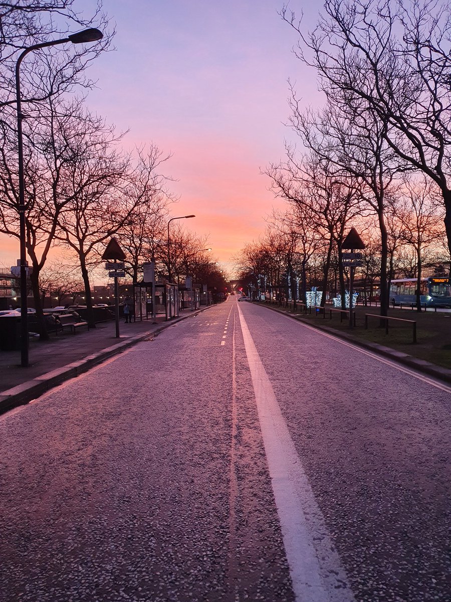 geekybutcool's tweet image. Sunsets in MK @scenesfromMK #sunset @centremk